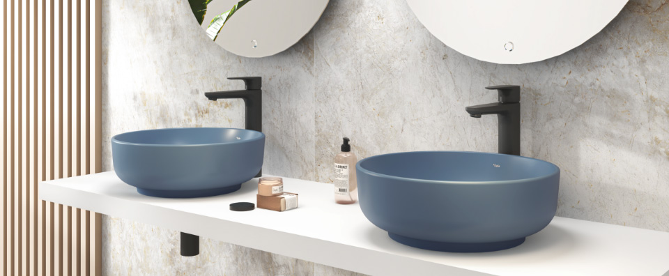 kaleseramik banyo, kalebanyo, renkli lavabolar,mat mavi renkte lavabo,yuvarlak banyo aynasi,konsol tezgahli banyo tasarimlari,canak lavabolar, renkli canak lavabolar