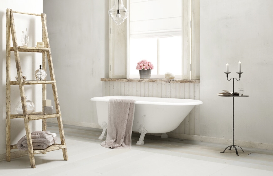 beyaz ve bej tonlarinda rustik ve klasik elemanlari ile shabby chic klasik stil banyo mekani